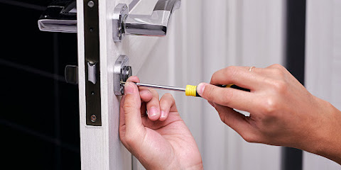 Safes & Locking Devices